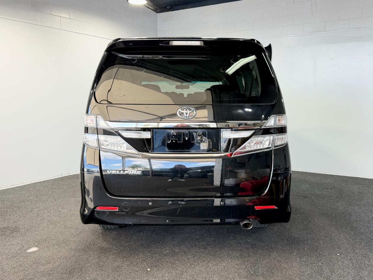 2012 Toyota Vellfire