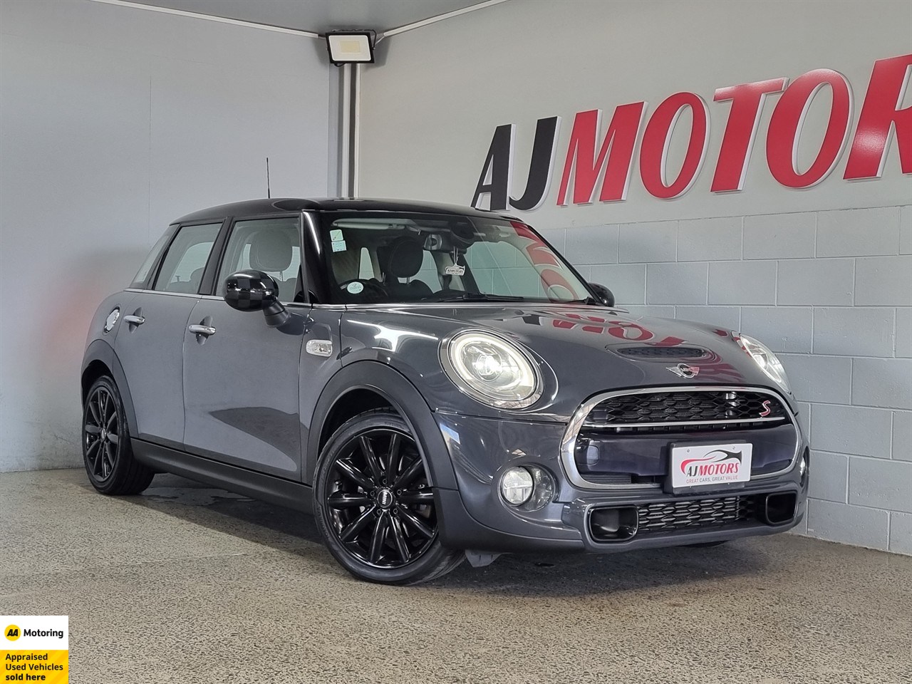 2017 Mini Cooper