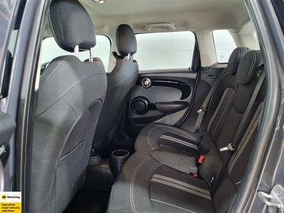 2017 Mini Cooper - Thumbnail