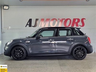 2017 Mini Cooper - Thumbnail