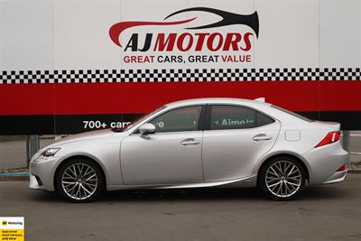 2014 Lexus IS 300h