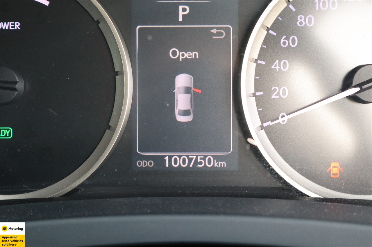 2014 Lexus IS 300h