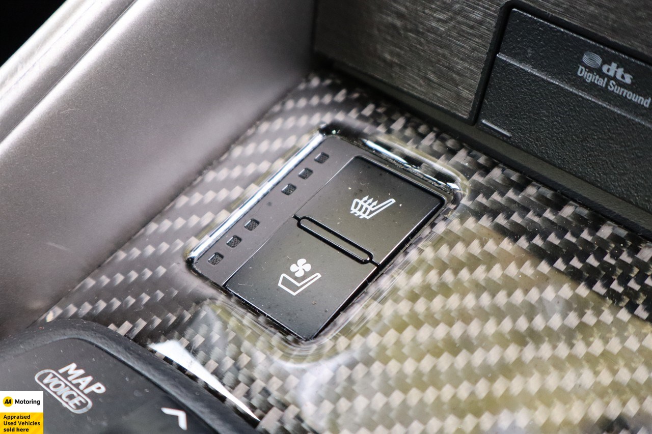 2014 Lexus IS 300h