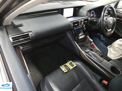 2014 Lexus IS 300h - Thumbnail