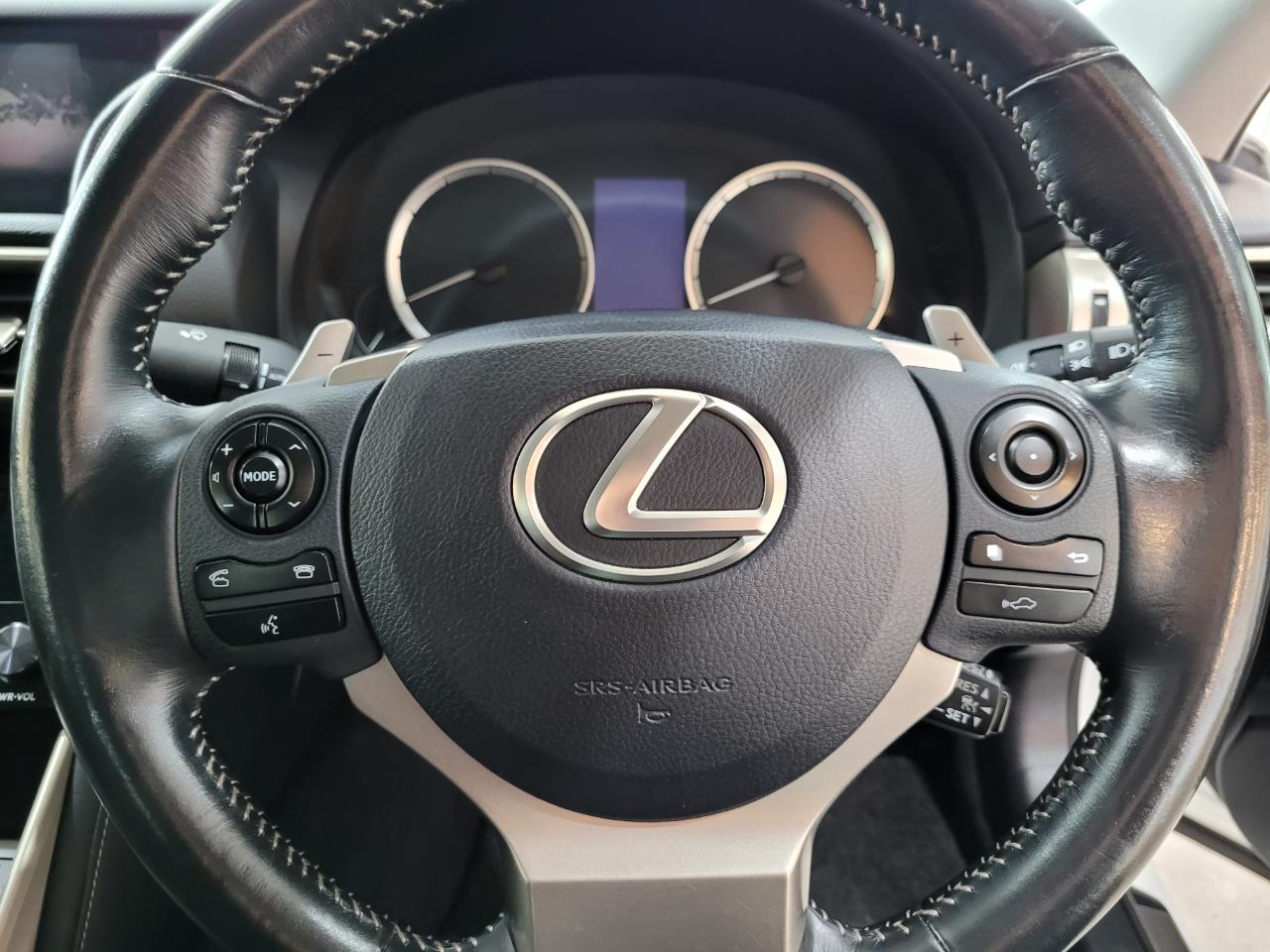 2014 Lexus IS 300h