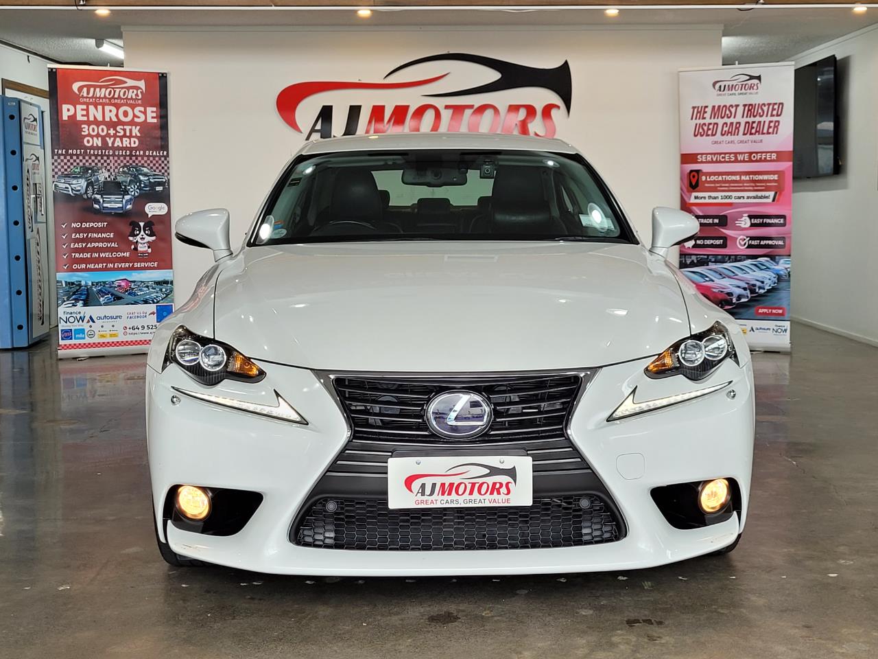 2014 Lexus IS 300h