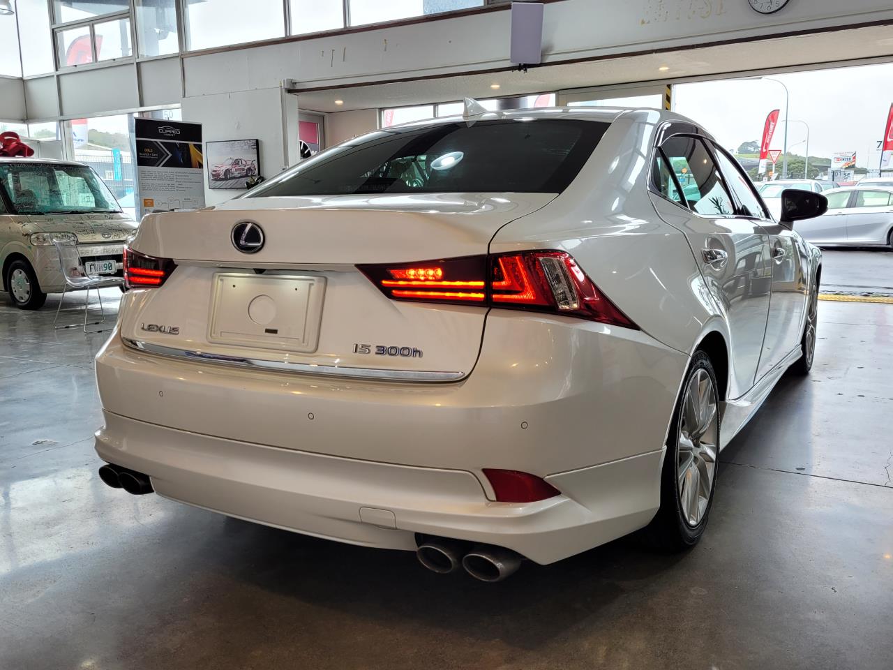 2014 Lexus IS 300h