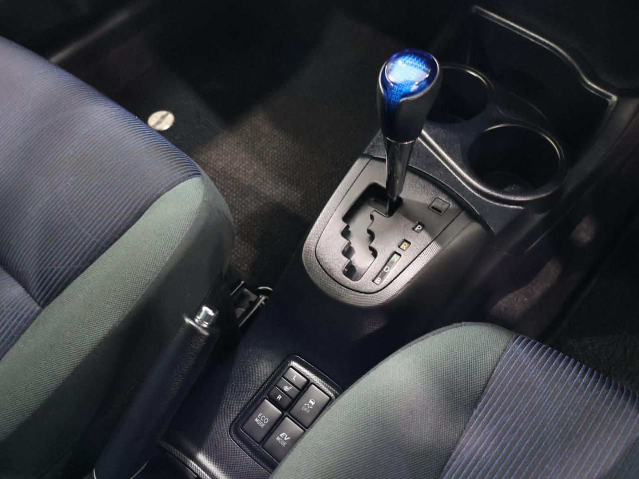 2015 Toyota Aqua