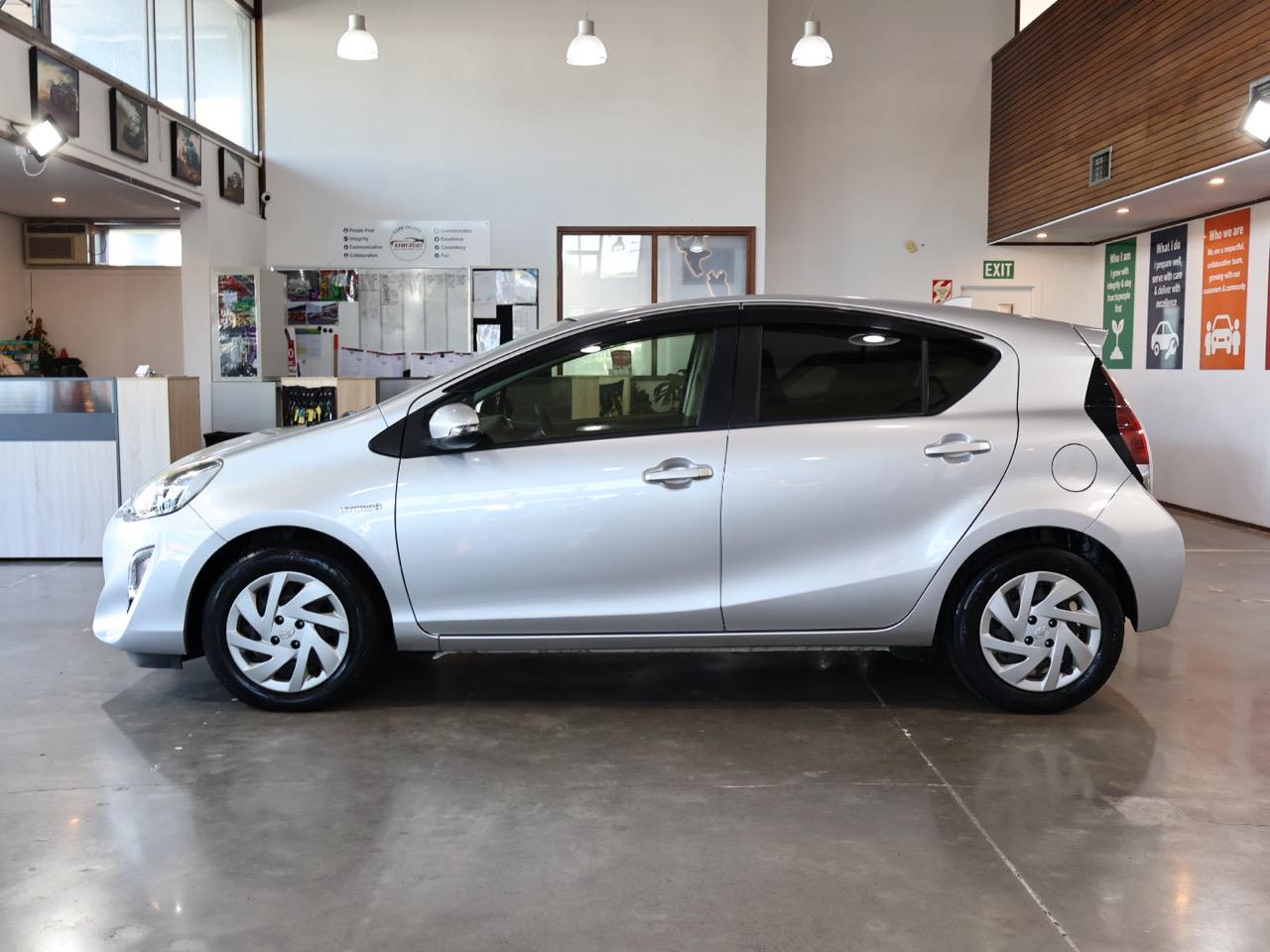 2015 Toyota Aqua