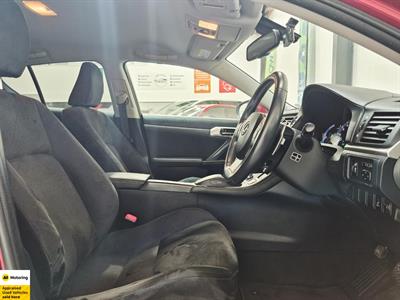 2013 Lexus CT 200h - Thumbnail