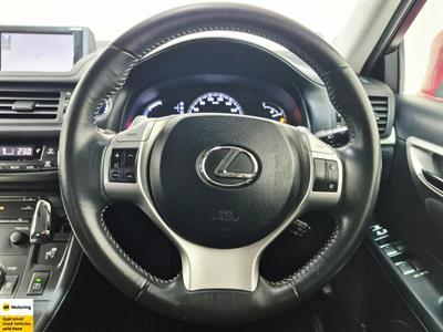 2013 Lexus CT 200h - Thumbnail