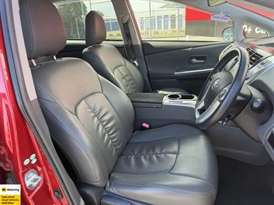 2012 Toyota Prius - Thumbnail