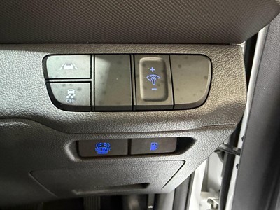 2022 Hyundai IONIQ - Thumbnail