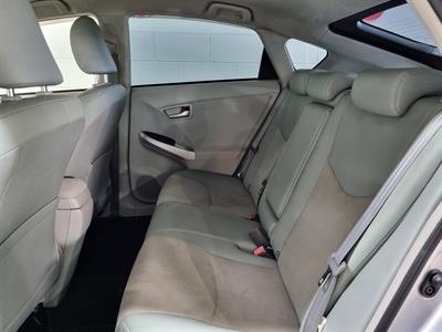 2013 Toyota Prius - Thumbnail