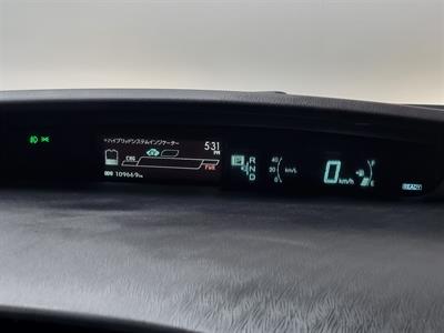 2013 Toyota Prius - Thumbnail