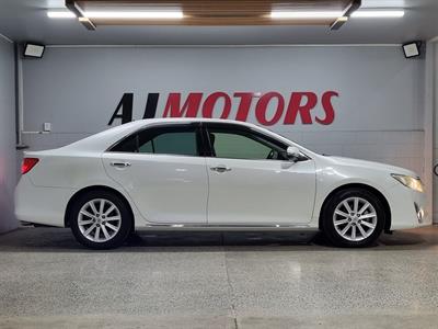 2012 Toyota Camry - Thumbnail