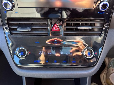 2022 Hyundai IONIQ - Thumbnail