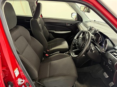 2017 Suzuki Swift - Thumbnail