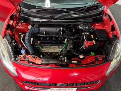 2017 Suzuki Swift - Thumbnail