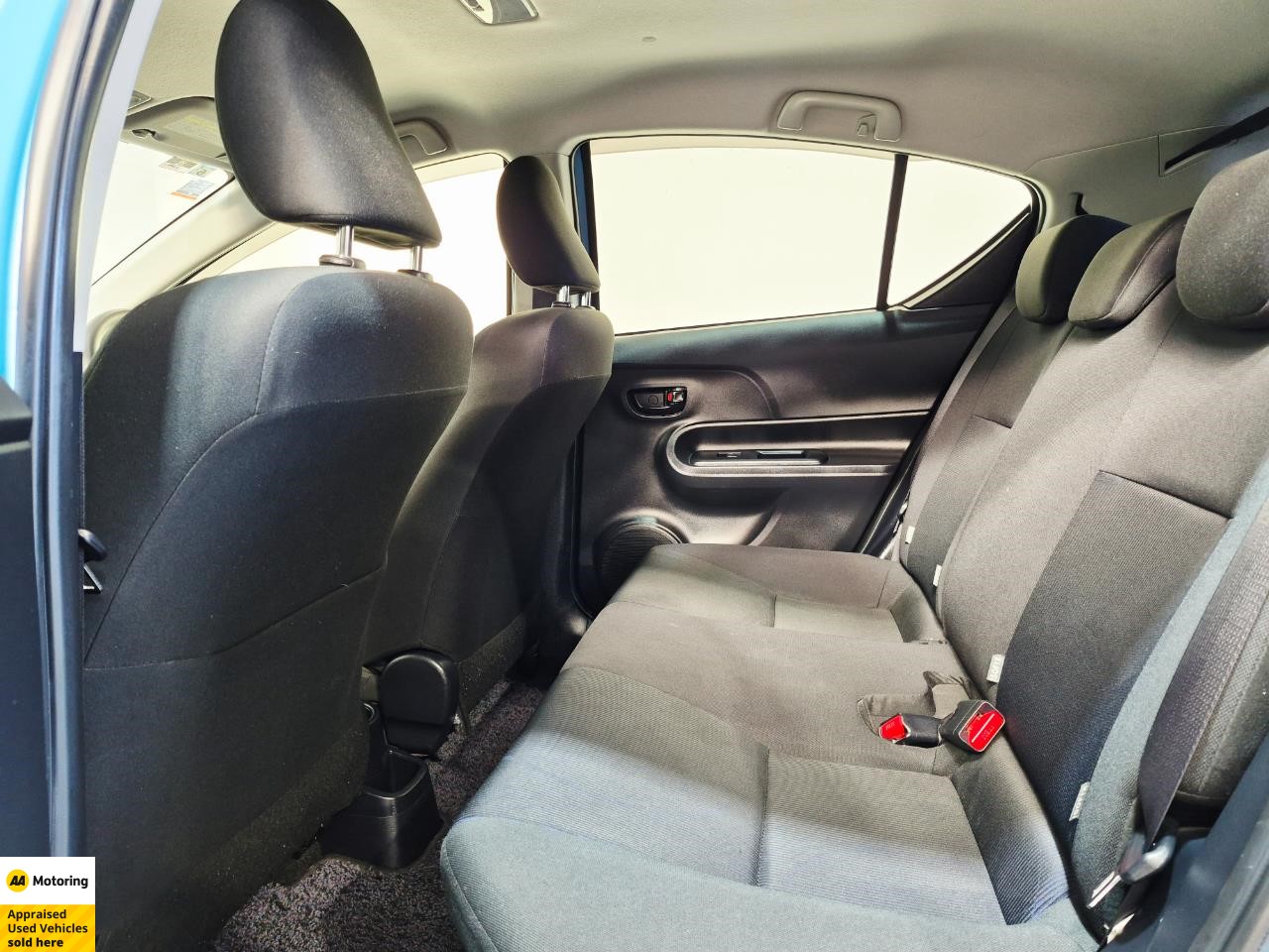 2015 Toyota Aqua