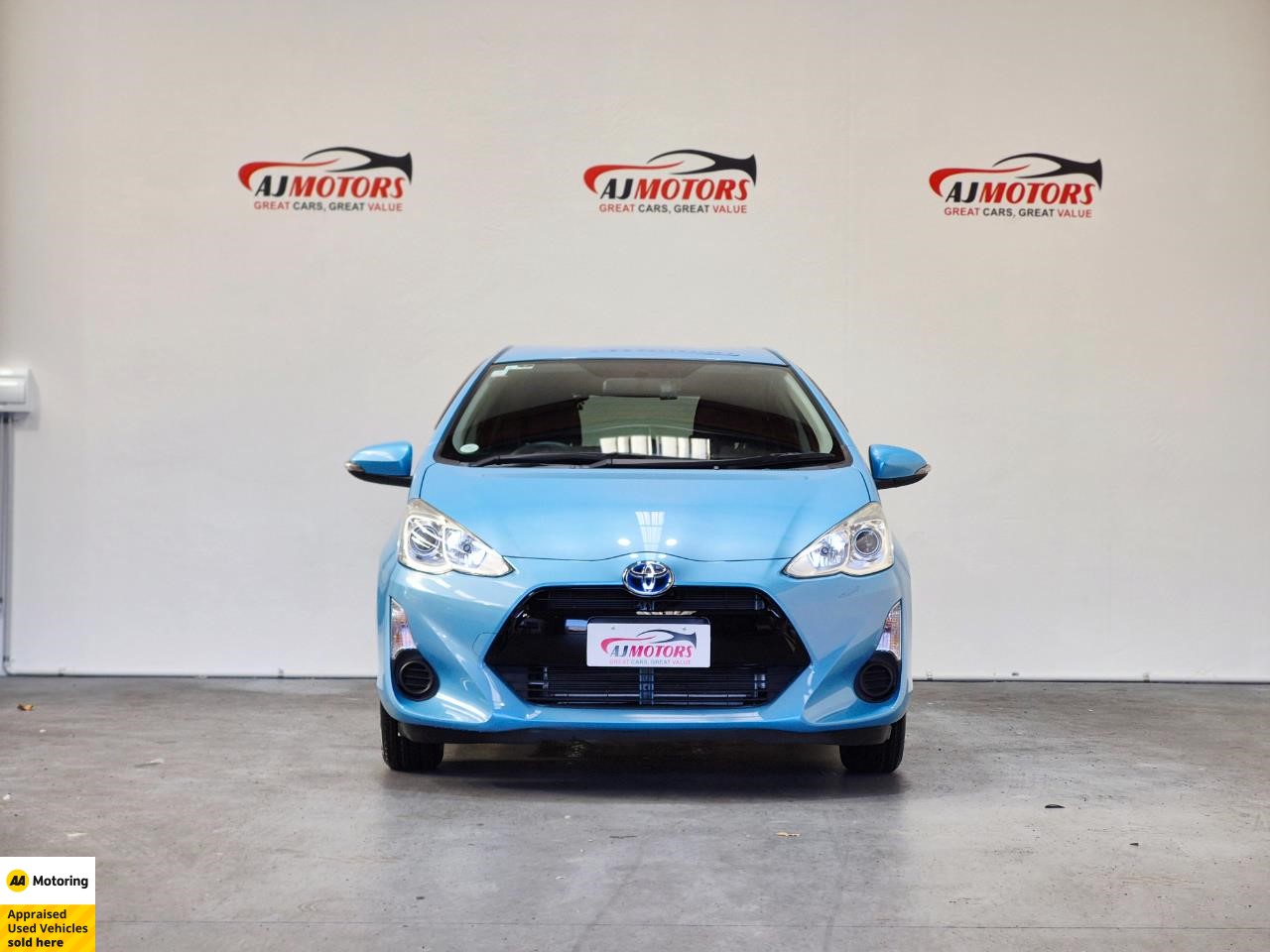 2015 Toyota Aqua