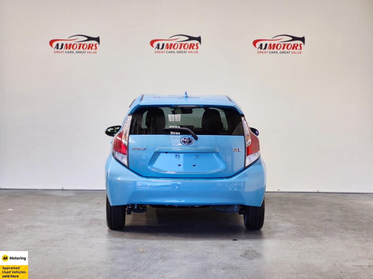 2015 Toyota Aqua