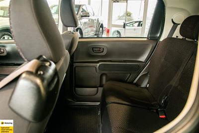 2012 Toyota Spade - Thumbnail