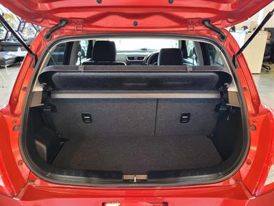 2014 Suzuki Swift - Thumbnail