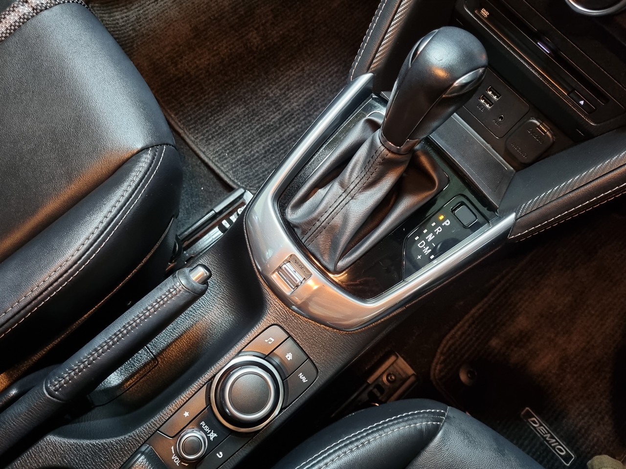 2016 Mazda Demio