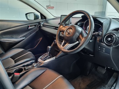 2016 Mazda Demio - Thumbnail