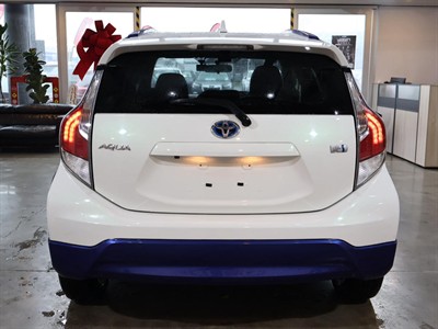 2015 Toyota Aqua - Thumbnail
