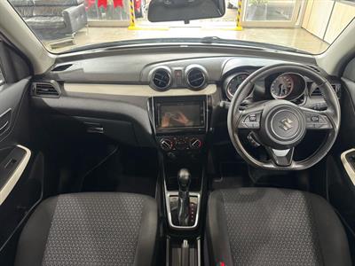 2022 Suzuki Swift - Thumbnail