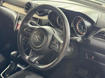 2022 Suzuki Swift - Thumbnail