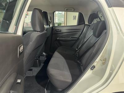 2022 Suzuki Swift - Thumbnail