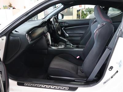 2012 Toyota 86 - Thumbnail