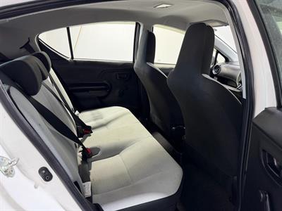 2020 Toyota Aqua - Thumbnail