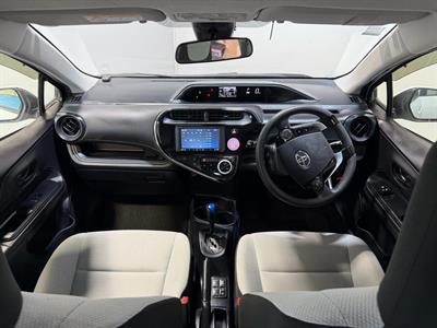 2020 Toyota Aqua - Thumbnail