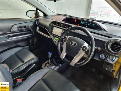 2013 Toyota Aqua - Thumbnail