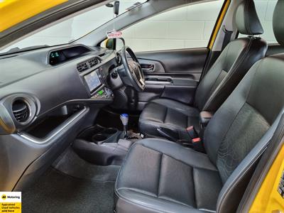 2013 Toyota Aqua - Thumbnail