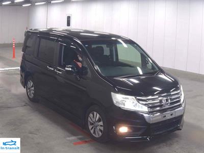 2015 Honda Step Wagon - Thumbnail