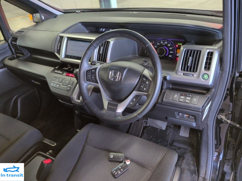2015 Honda Step Wagon