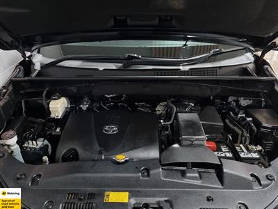 2017 Toyota Highlander - Thumbnail