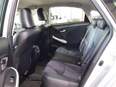 2013 Toyota Prius - Thumbnail