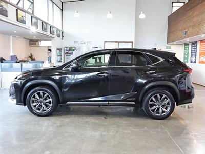 2015 Lexus NX 300h - Thumbnail