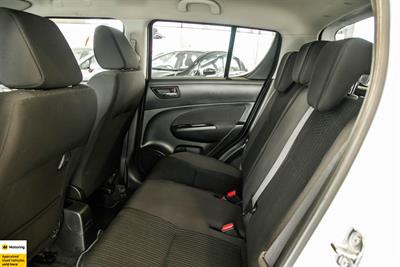2014 Suzuki Swift - Thumbnail