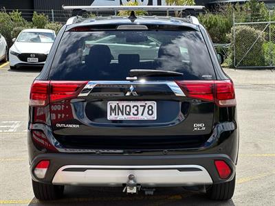 2019 Mitsubishi Outlander - Thumbnail