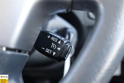 2017 Toyota Hiace - Thumbnail