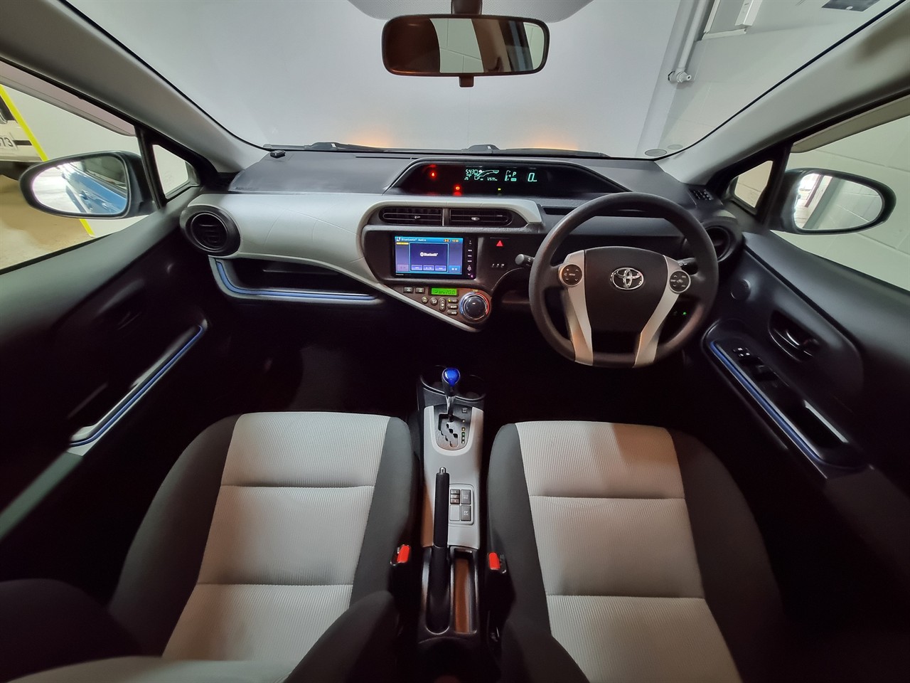 2013 Toyota Aqua