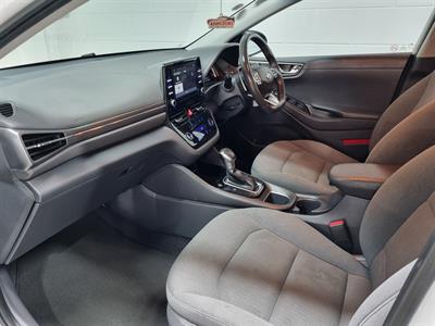 2022 Hyundai IONIQ - Thumbnail