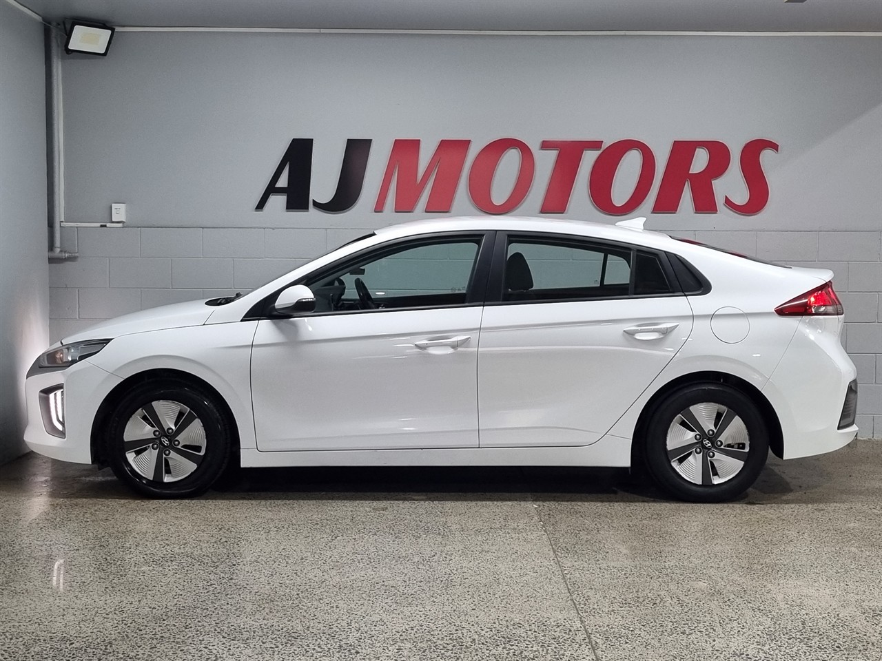 2022 Hyundai IONIQ